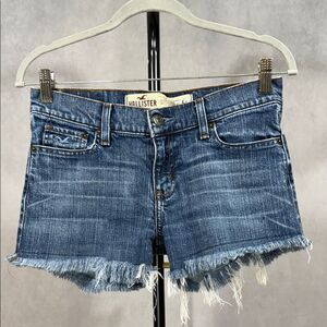 Hollister Low-Rise Frayed Cut-off Denim Shorts